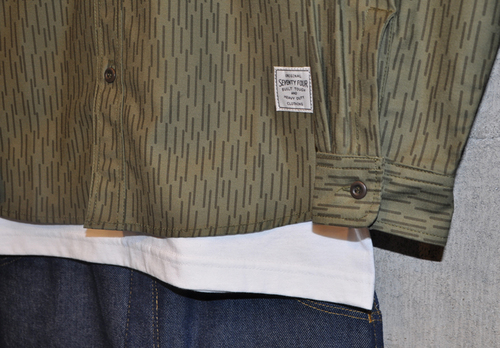 74-rain-camo-shirt-detail.jpg