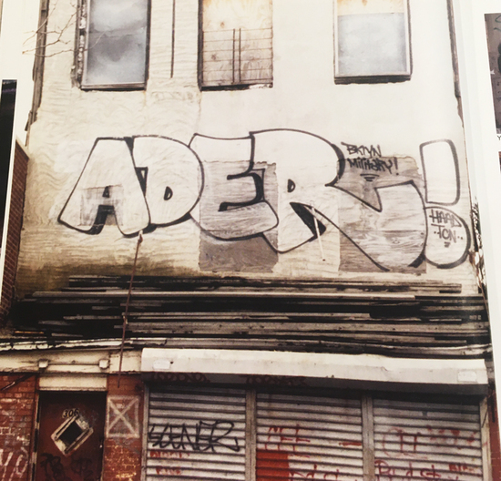 ADER-GRAFFITI-1996-SUPREME-QUALITY-BOOK-.jpg